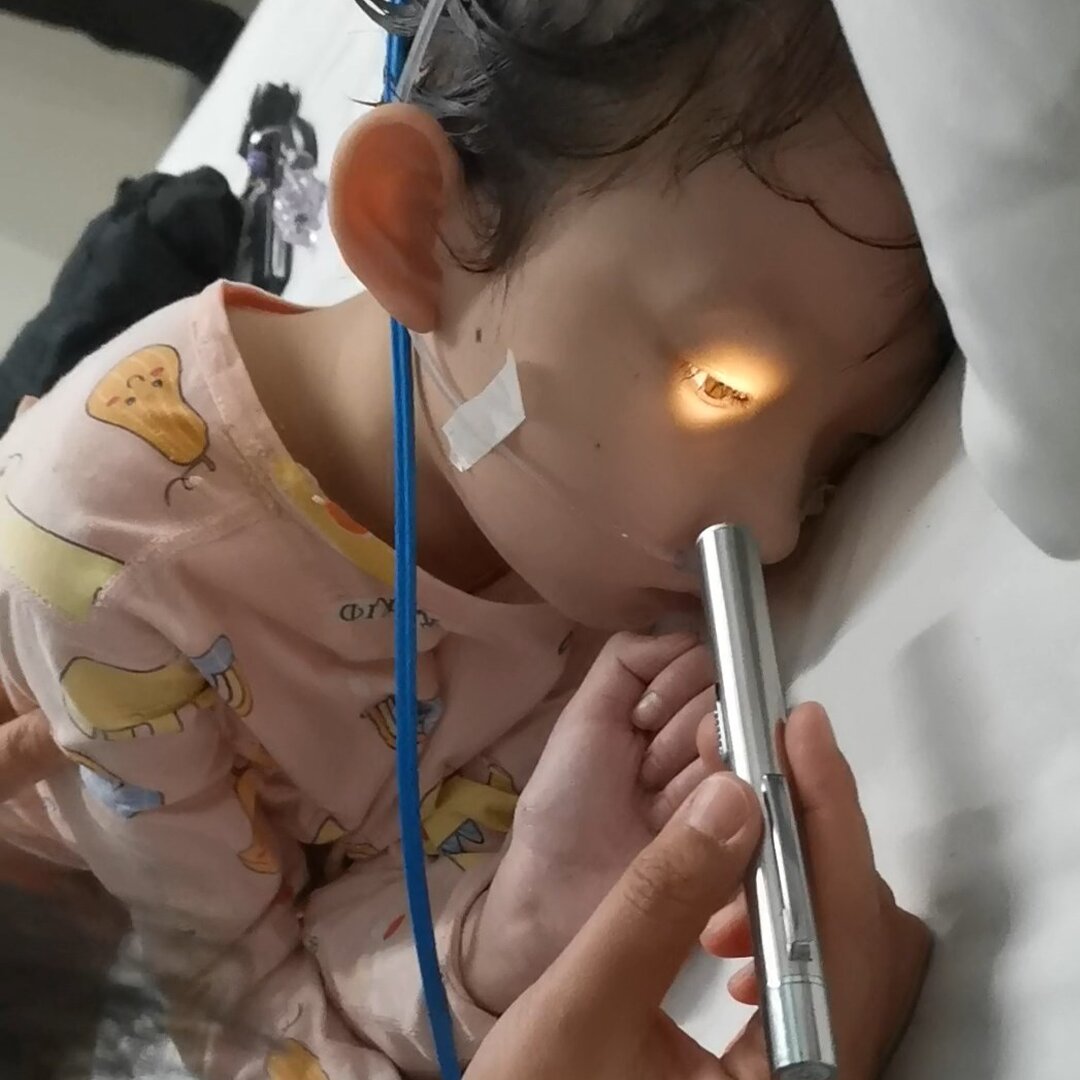 濒临崩溃的父女