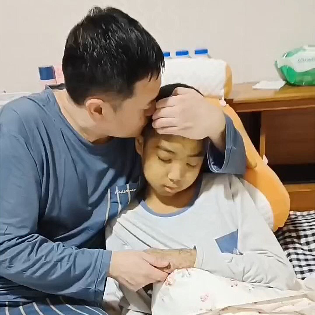 请帮帮这个破碎的家庭